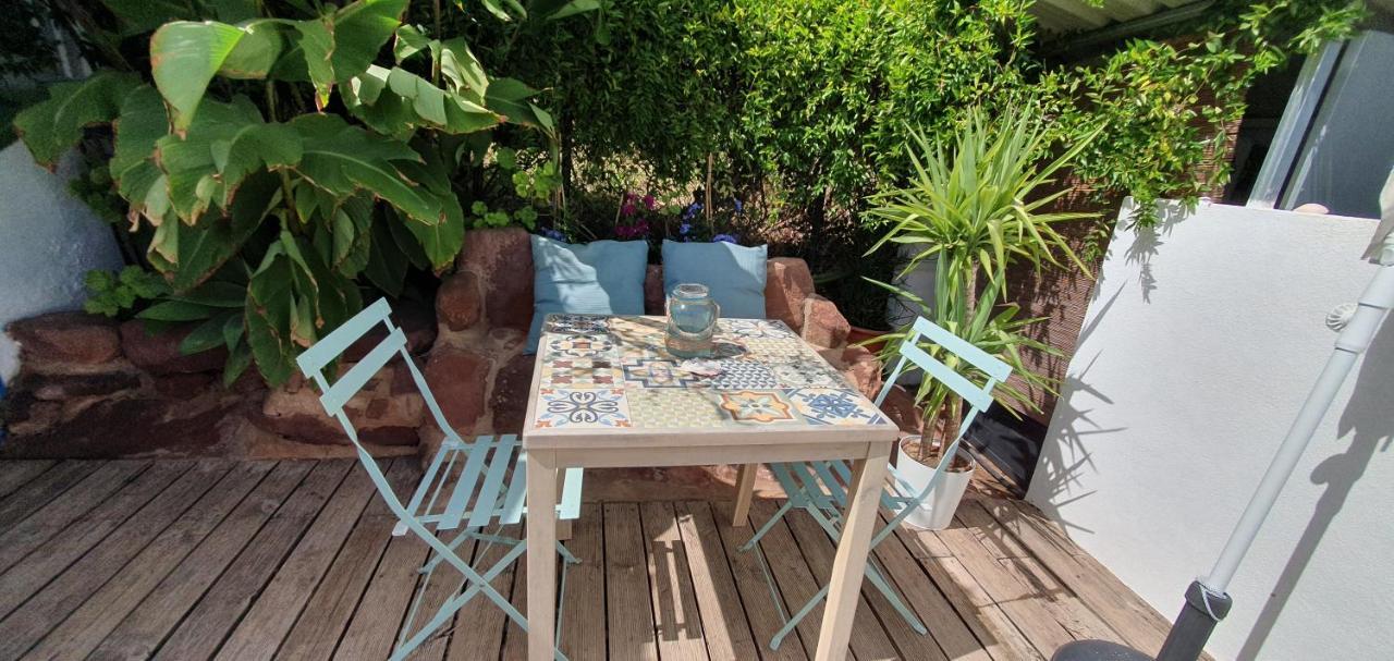 Beautiful House In Stunning Nature, 22 Minutes From Beaches, 5 Minutes To Lake, Air Condition Cool And Heat, And Very Fast Internet In All Rooms, Dishwasher, Washing Machine And Induction Cooking Silves Kültér fotó